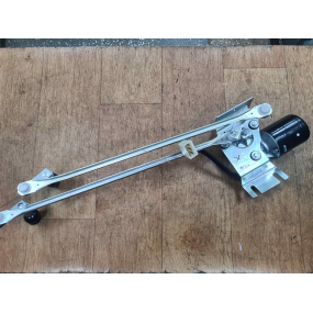 Стеклоочиститель 452 с.о. в сборе (редуктор с электродвигателем + тяги)