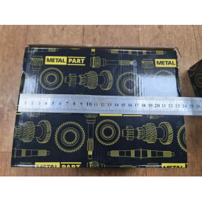 Вал ведомый шестерни колесного редуктора заднего моста левый MetalPart