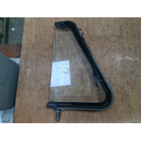 Стекло поворотное надставки (форточка) задняя левая 469 - после продажи убрать в группу под заказ