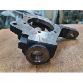 Корпус поворотного кулака переднего моста УАЗ-Профи (по 2020 год ''БЕЗ Штифта'') правый