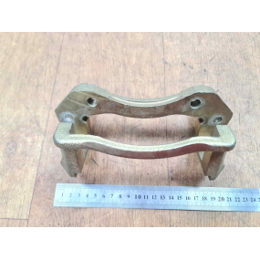 Суппорт переднего (дискового) тормоза - (со втулками и болтами)