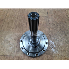 Вал ведомый шестерни колесного редуктора заднего моста левый MetalPart