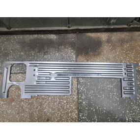 Панель пола 452 салона (спереди) правая