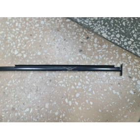 Стойка опускного стекла ПЕРЕДНЯЯ (в сборе) левая