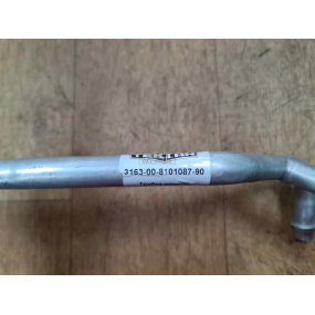 Трубка радиатора отопителя с 2016 года нижняя 87-90 (с отводом)