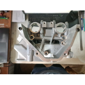 Головка блока ЗМЗ-405, 406, 409 (3-ех опорная) с клапанами прокладкой и крепежом