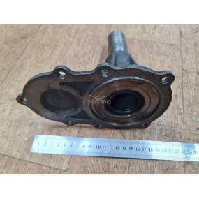 Крышка подшипника первичного вала (ДИЗЕЛЬ - IVECO) 5-ти ступенчатой КПП DYMOS УЦЕНКА