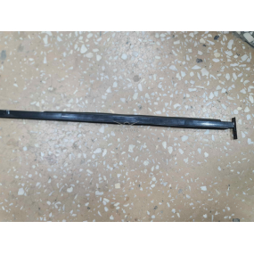 Стойка опускного стекла ПЕРЕДНЯЯ (в сборе) правая