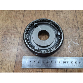 Муфта синхронизатора СО СТУПИЦЕЙ 3-ей и 4-ой передачи С СУХАРЯМИ (5-ти ступенчатой КПП н.о.)