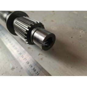 Вал выходной (задний) раздаточной коробки Dymos