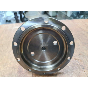 Вал ведомый шестерни колесного редуктора переднего моста правый MetalPart