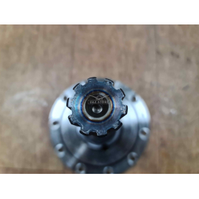 Вал ведомый шестерни колесного редуктора заднего моста левый MetalPart