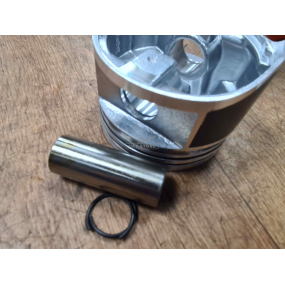 Поршневой комплект 421 АДС (поршни Ф100,0 БУКВА ''Г'', пальцы, стопора)