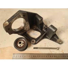 Кронштейн топливного насоса и генератора ЗМЗ-514 Евро-2, Евро-3 (с роликом)